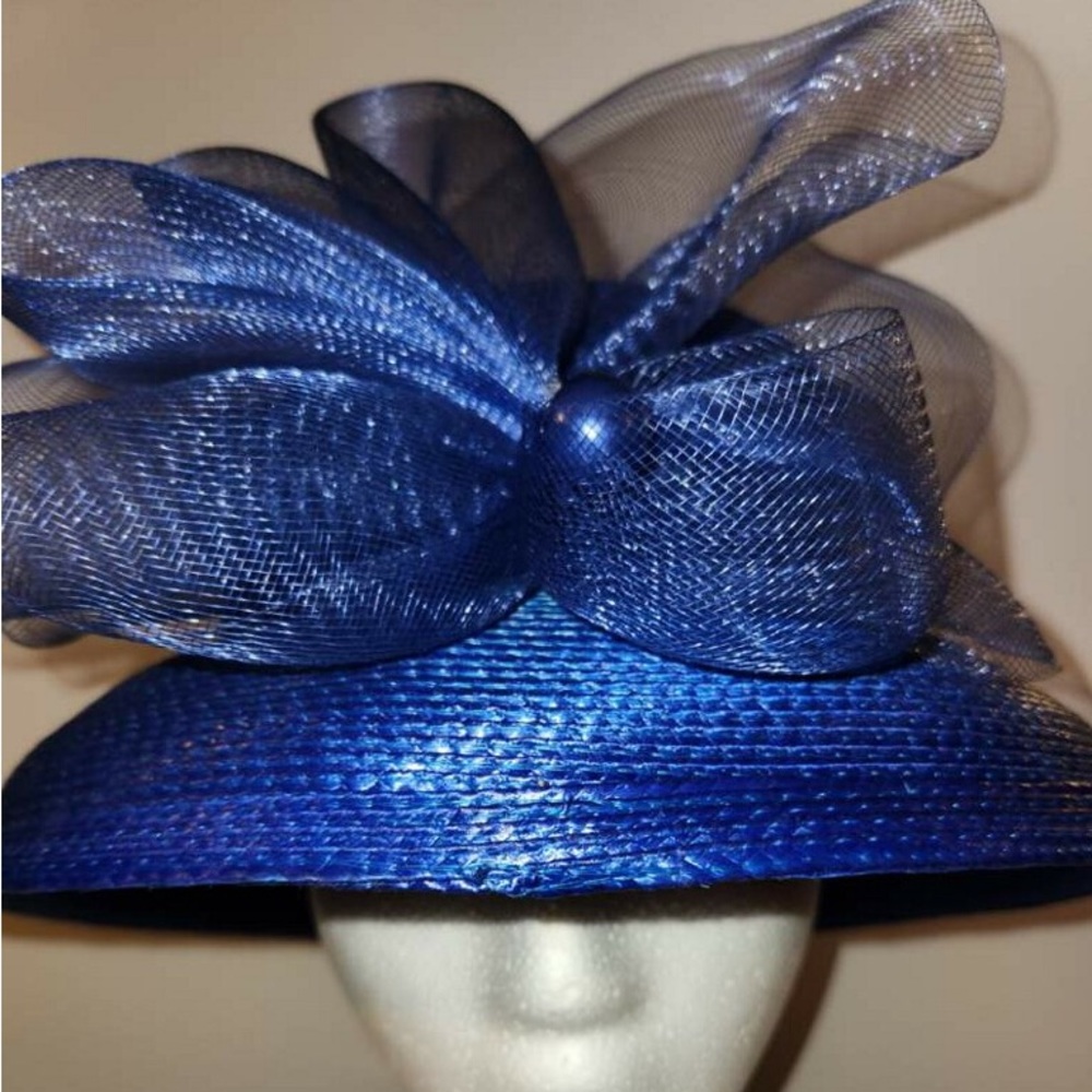 Women’s dress hat